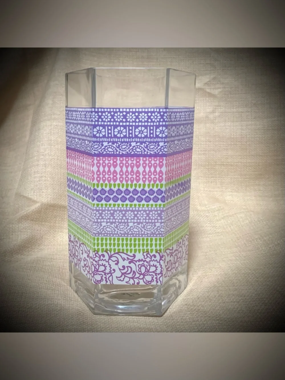 🔍 Hallmark Flowers Hexagon Glass Vase w/ FREE Water Gems